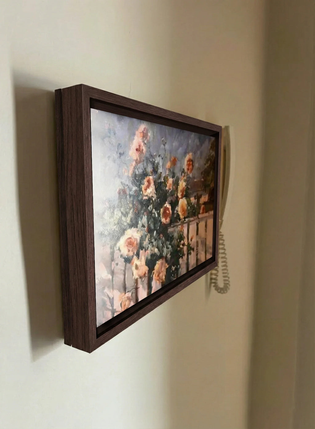 غطاء العدّاد الكهربائي بالإطار الذهبي